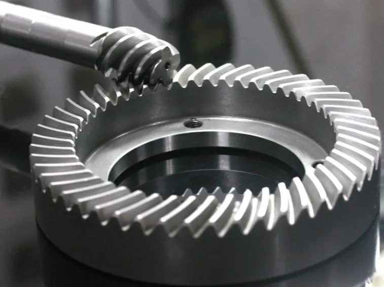 hypoid bevel gear